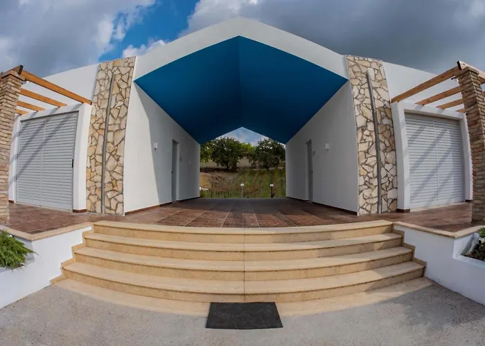 Atrium Vinea Brintziki Winery Smila